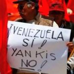 Bild: Fahne der PCV - Venezuela si - yankis no ! - Gegen den Putschversuch!